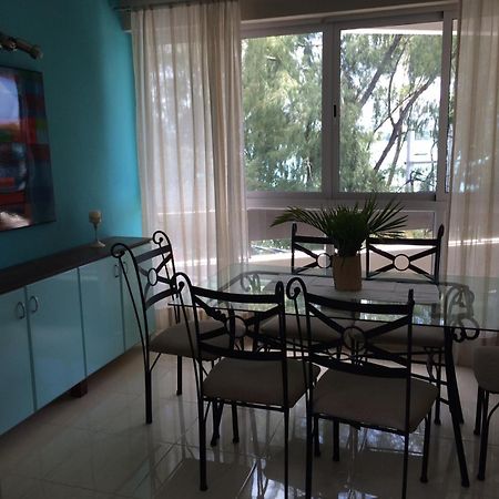 Seaview Holiday Apartments Grand Baie Bagian luar foto