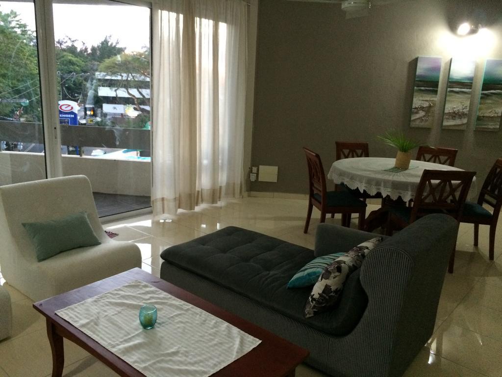 Seaview Holiday Apartments Grand Baie Bagian luar foto